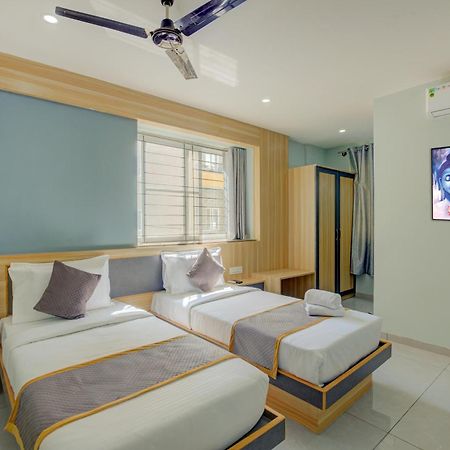 Hotel Park Lane Yelahanka Bangalore Eksteriør bilde