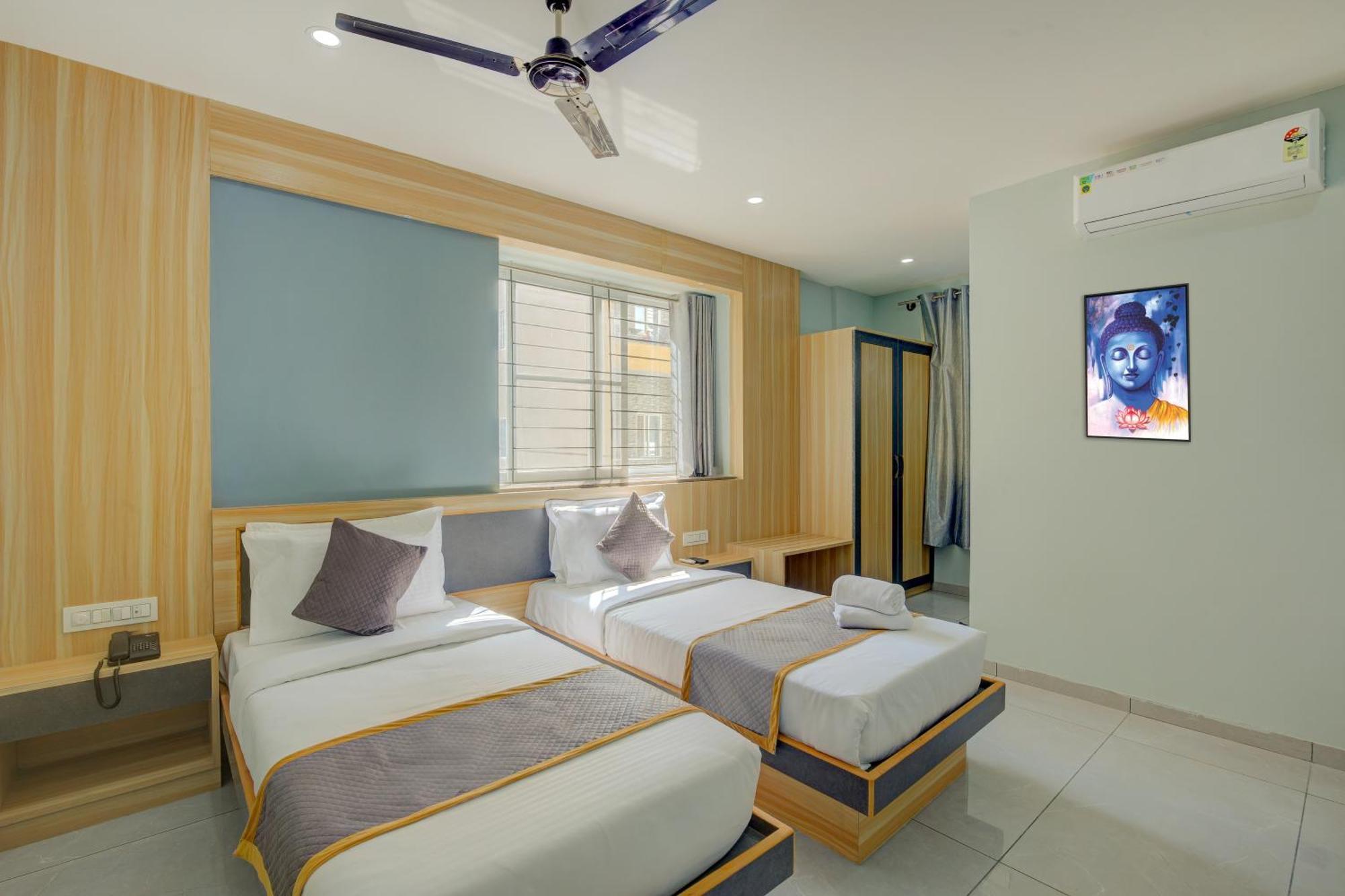 Hotel Park Lane Yelahanka Bangalore Eksteriør bilde