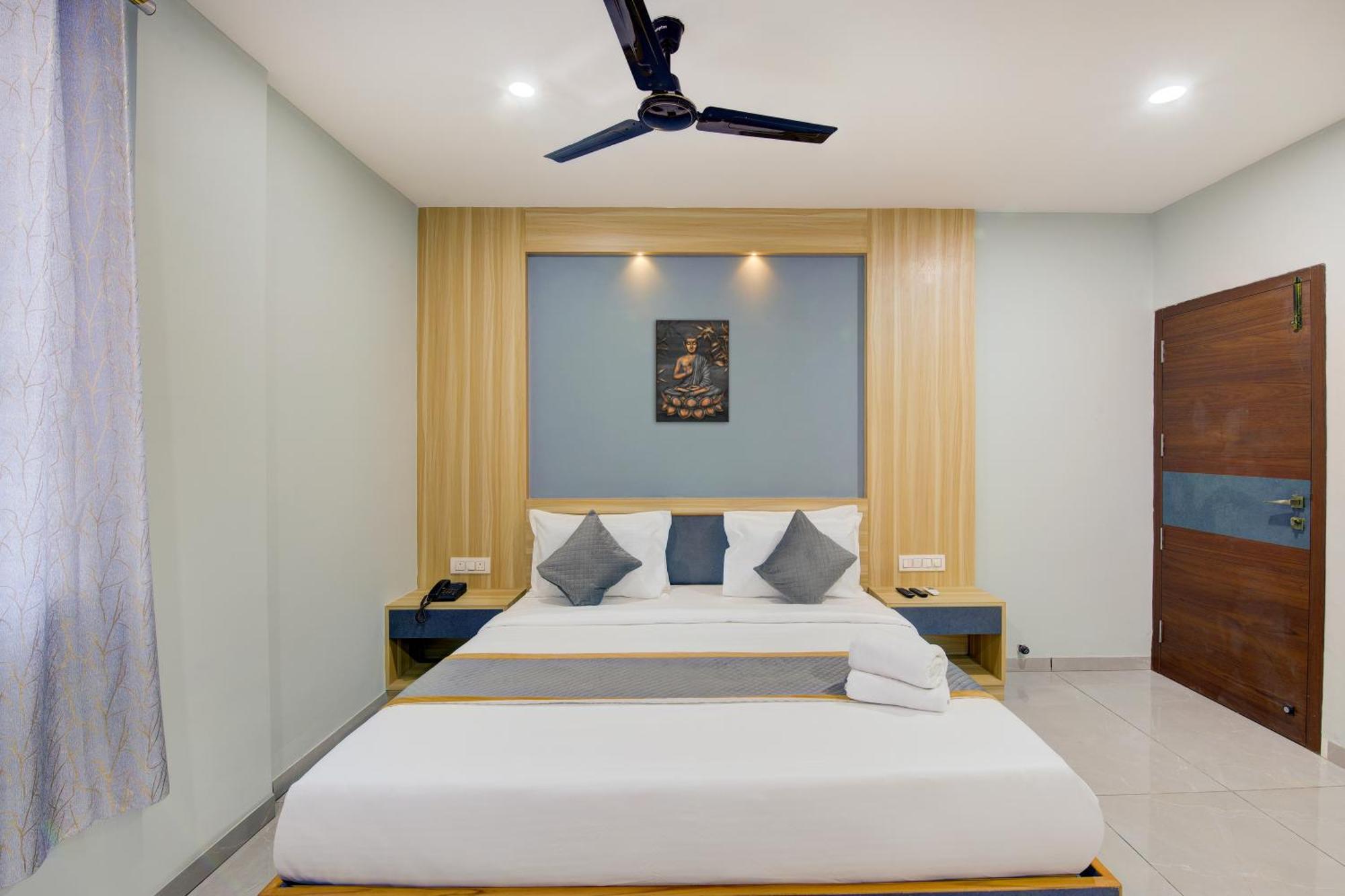Hotel Park Lane Yelahanka Bangalore Eksteriør bilde