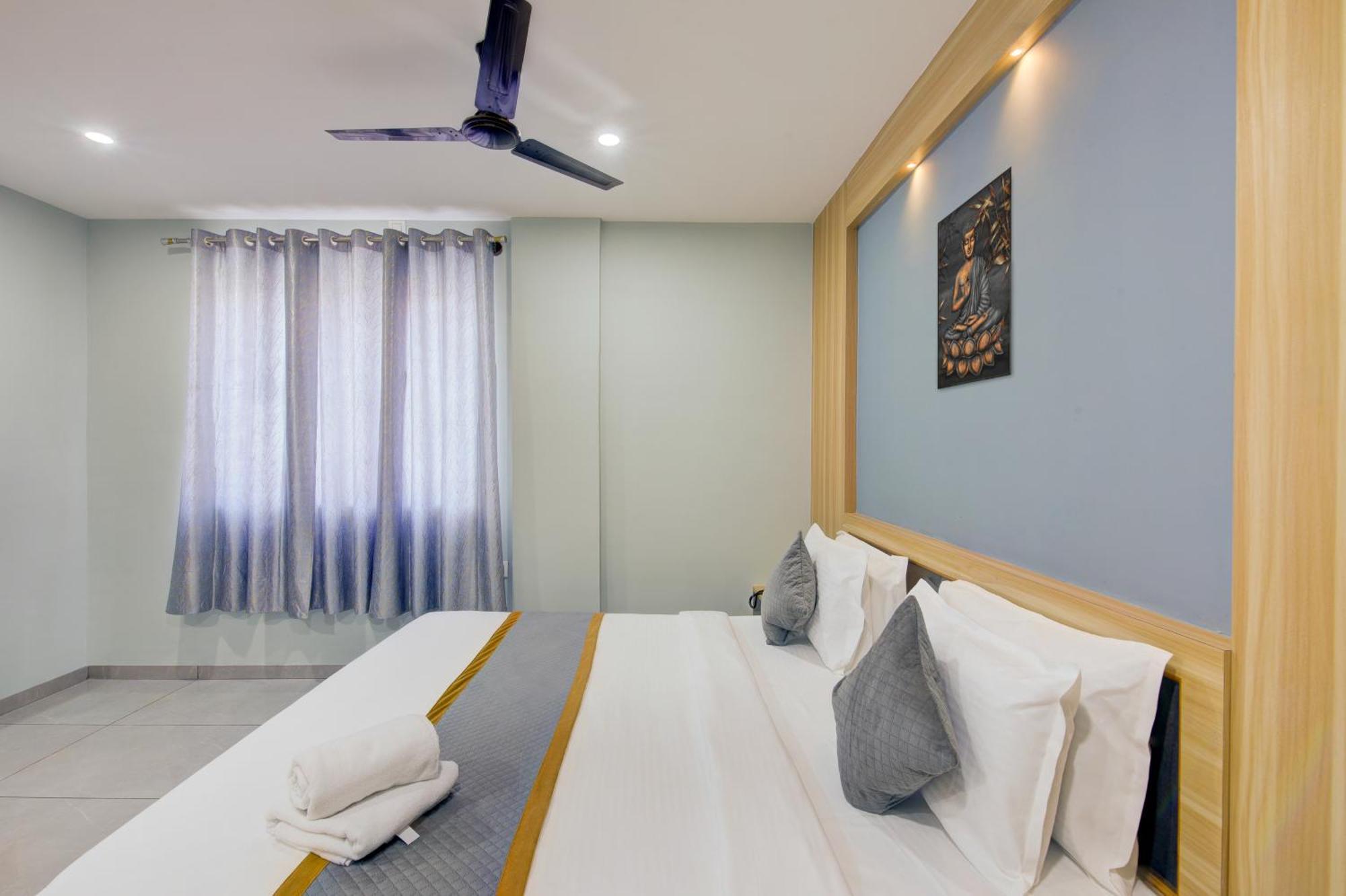 Hotel Park Lane Yelahanka Bangalore Eksteriør bilde