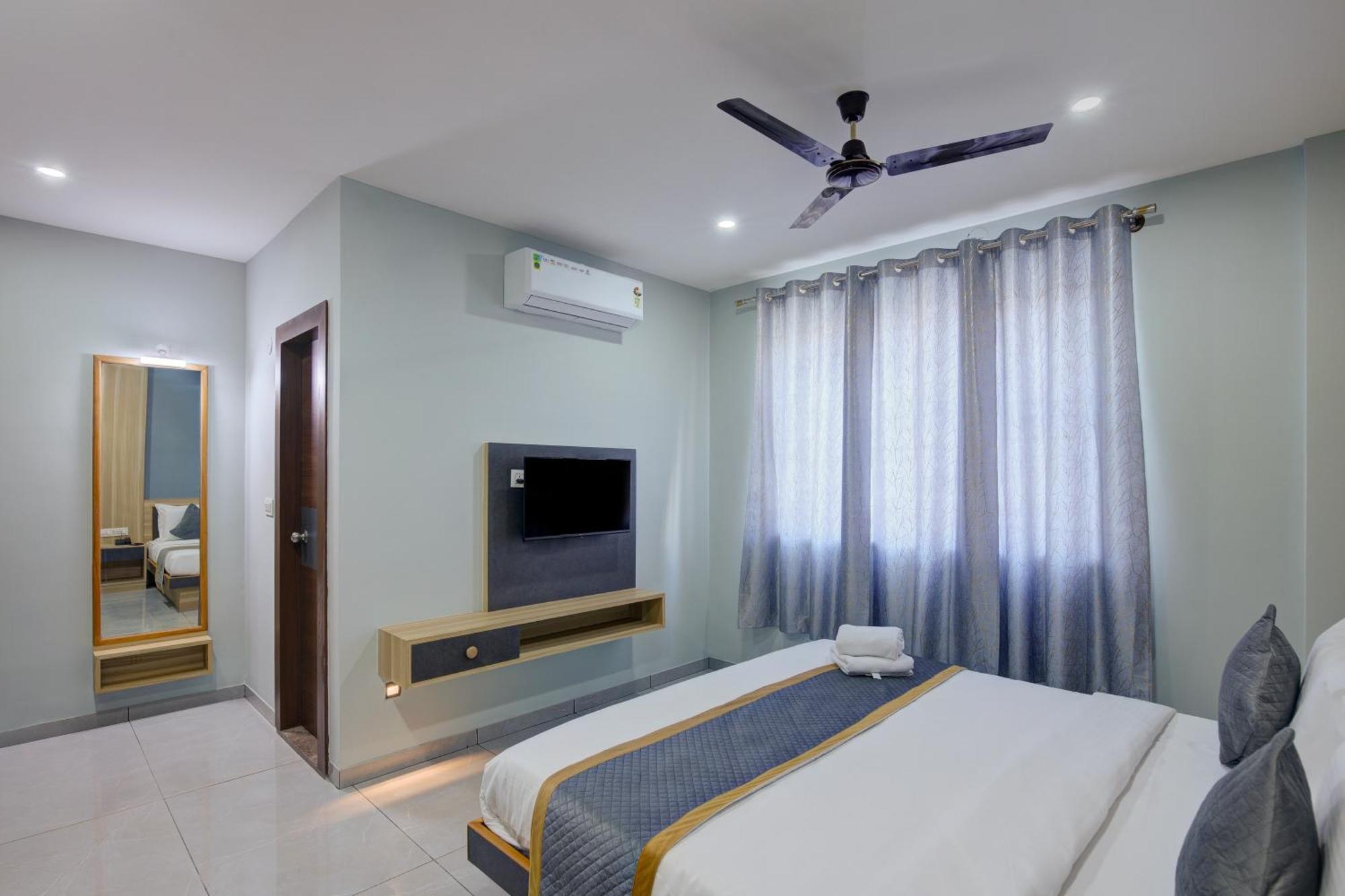 Hotel Park Lane Yelahanka Bangalore Eksteriør bilde