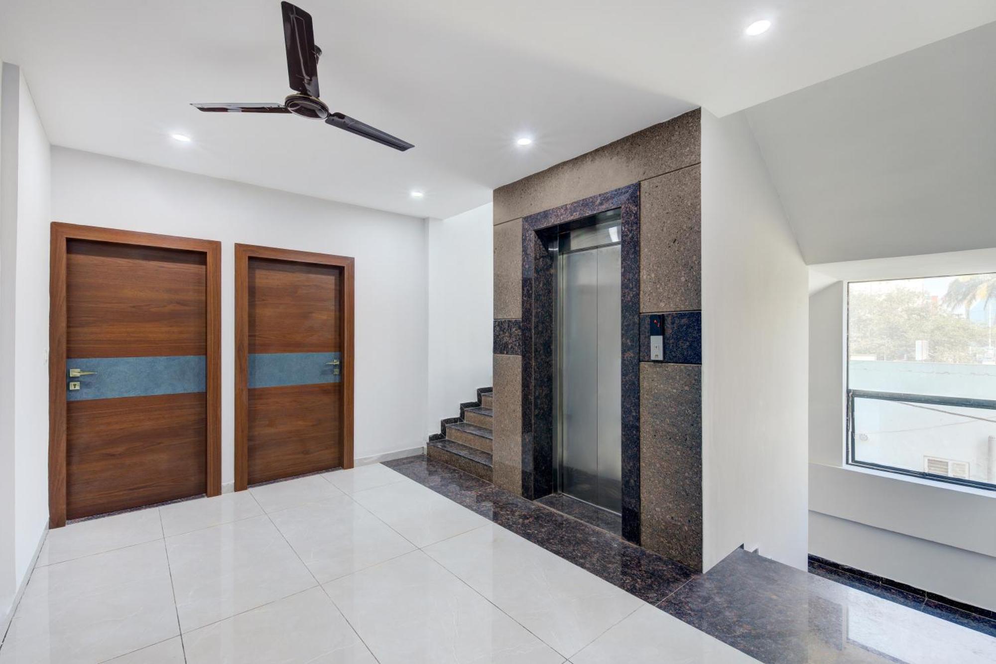 Hotel Park Lane Yelahanka Bangalore Eksteriør bilde